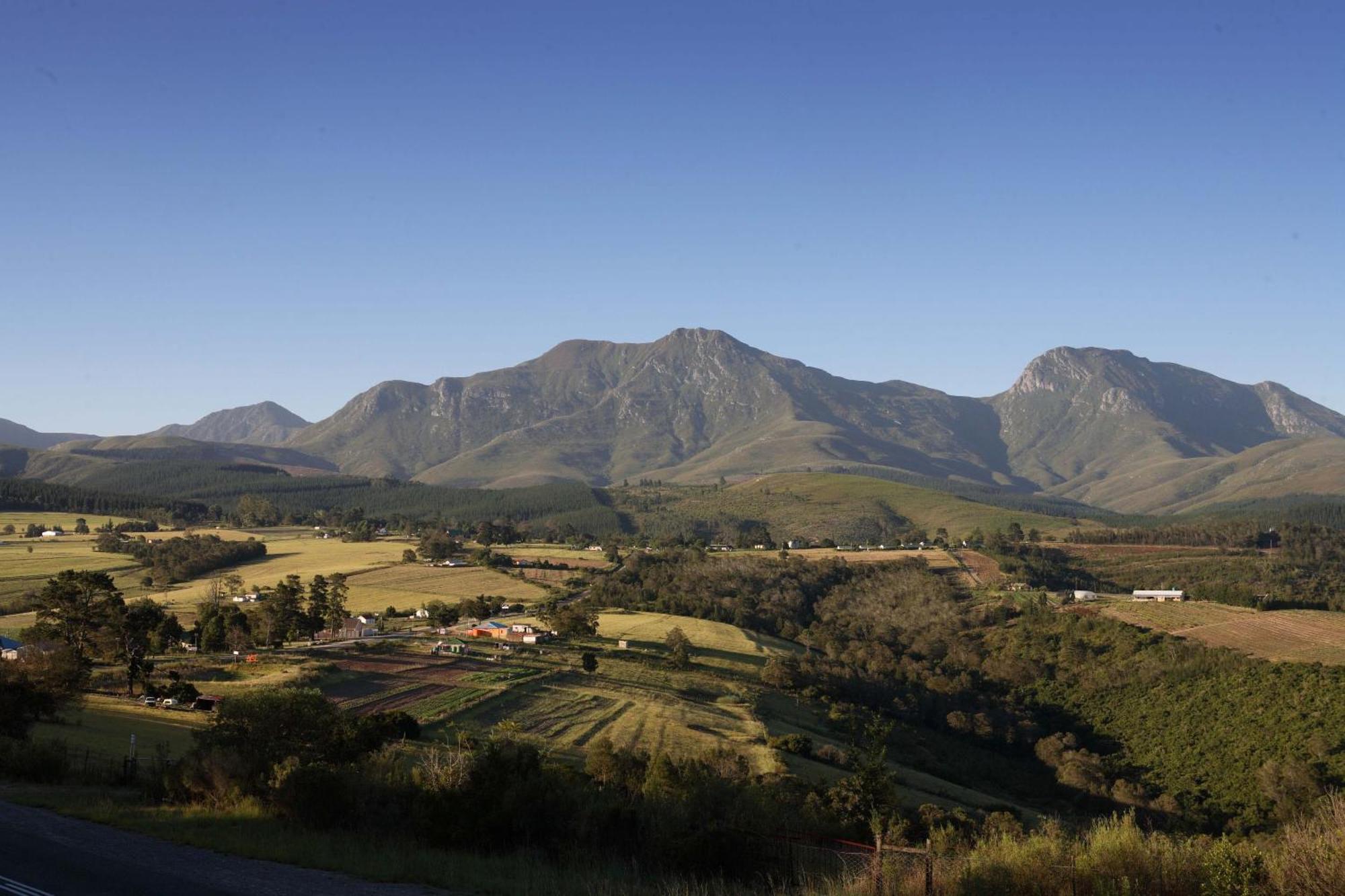 Eight Bells Mountain Inn Ruiterbos Bagian luar foto