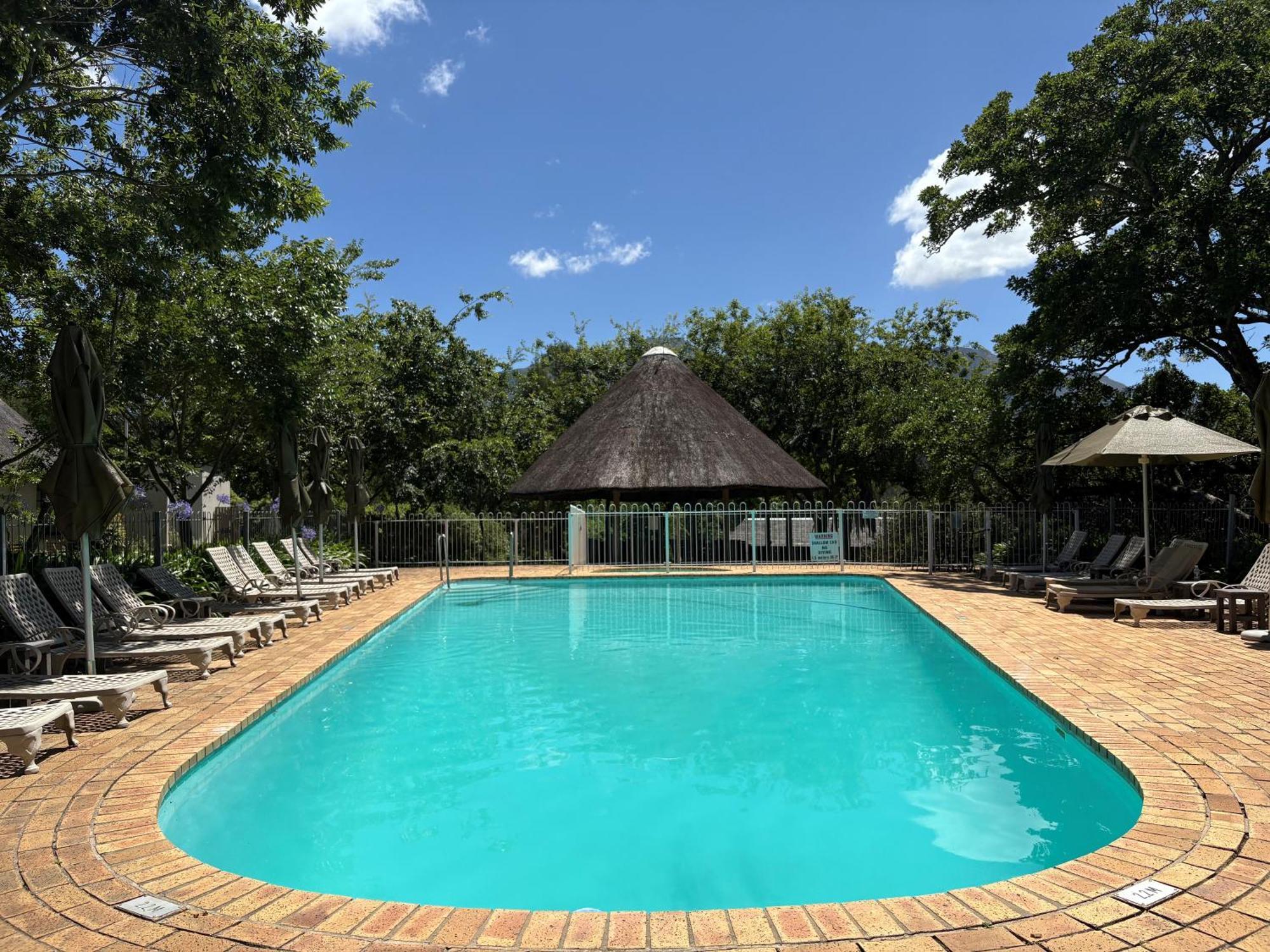 Eight Bells Mountain Inn Ruiterbos Bagian luar foto