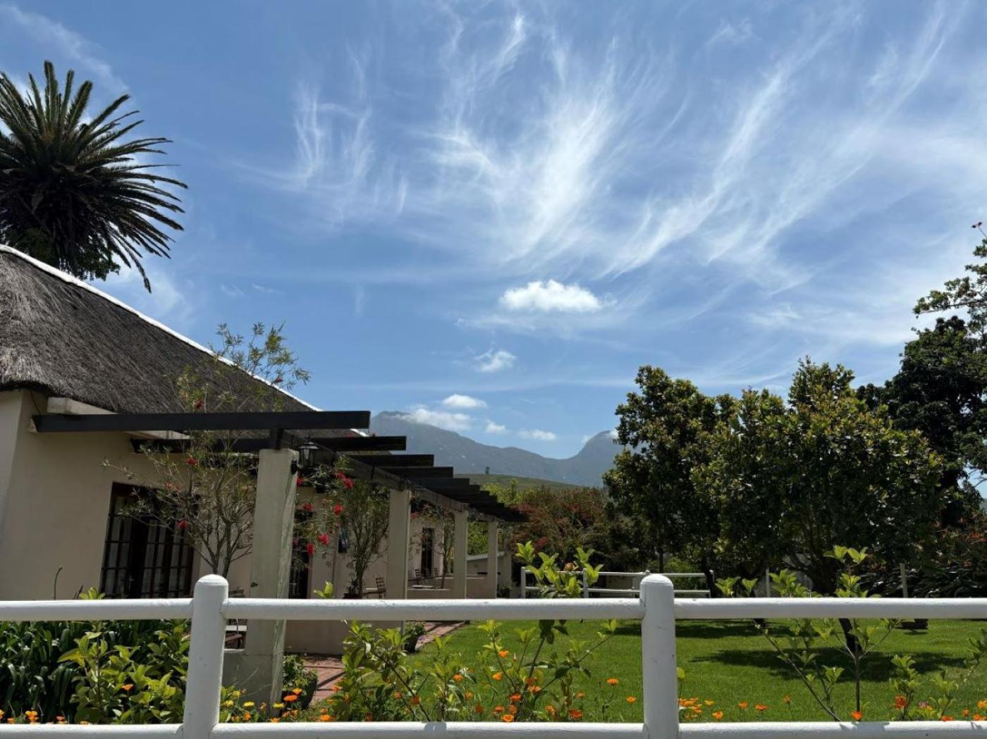 Eight Bells Mountain Inn Ruiterbos Bagian luar foto