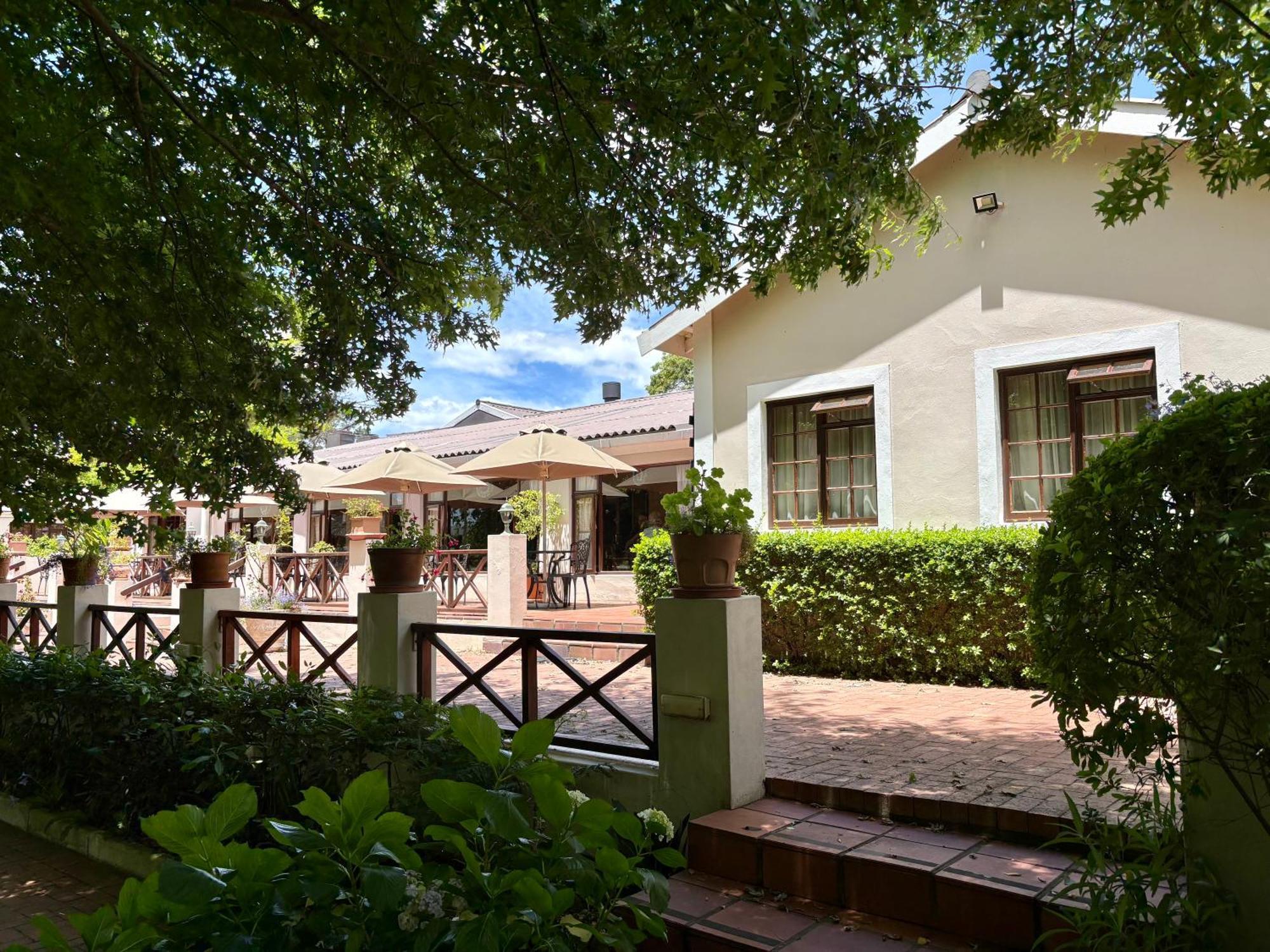 Eight Bells Mountain Inn Ruiterbos Bagian luar foto