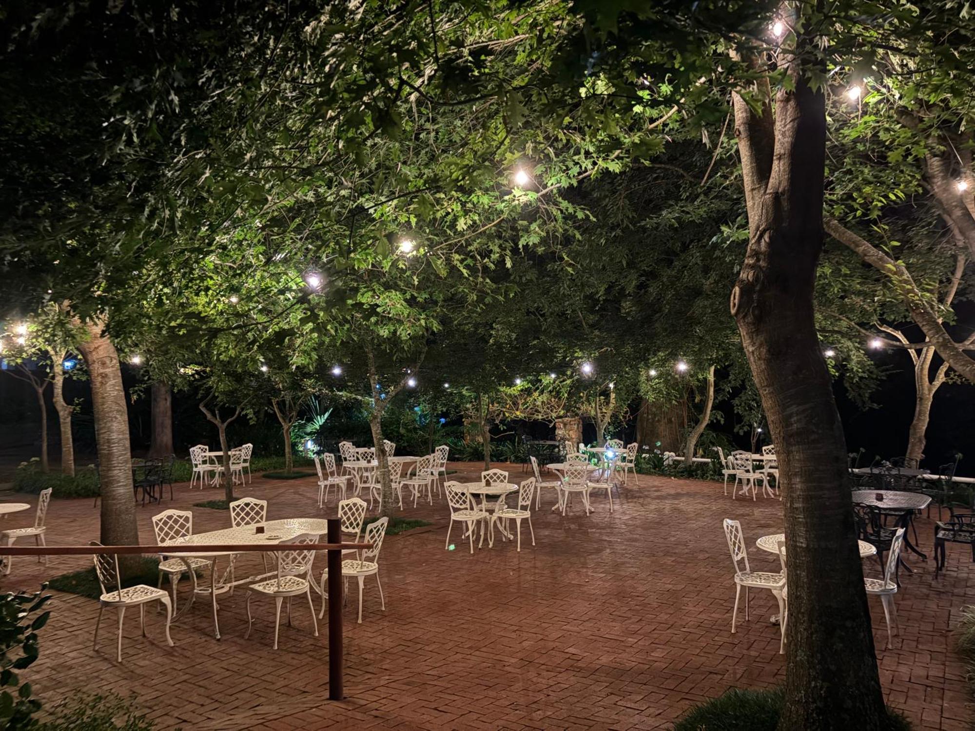 Eight Bells Mountain Inn Ruiterbos Bagian luar foto